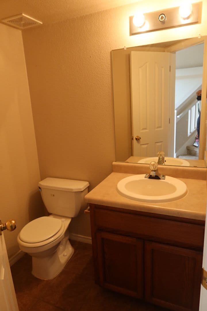 EL PASO House: 14233 SMOKEY POINT
