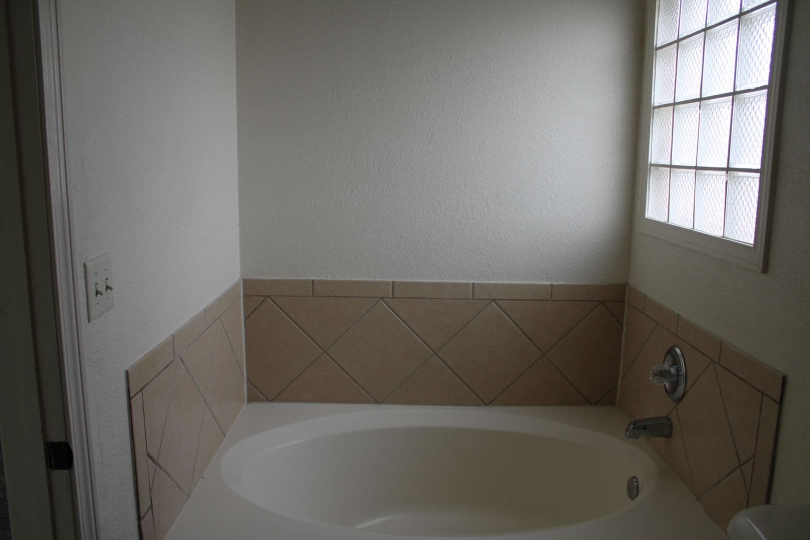 EL PASO House: 10937 CATTLE RANCH
