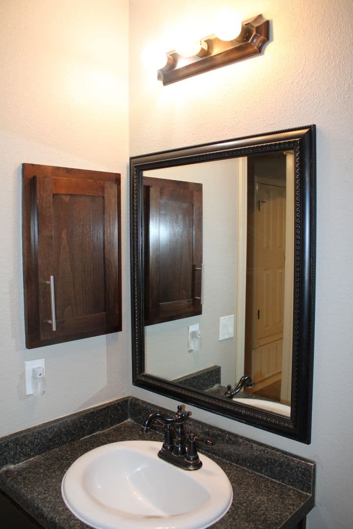 EL PASO House: 3713 LOMA ESTEBAN DR.