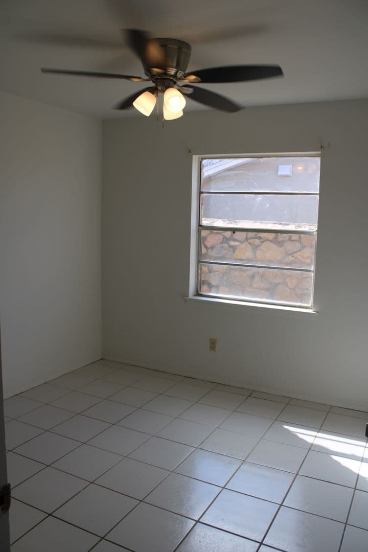 EL PASO House: 3518 GLASGOW RD.