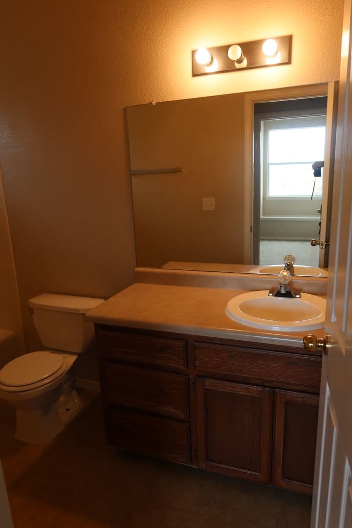 EL PASO House: 14233 SMOKEY POINT