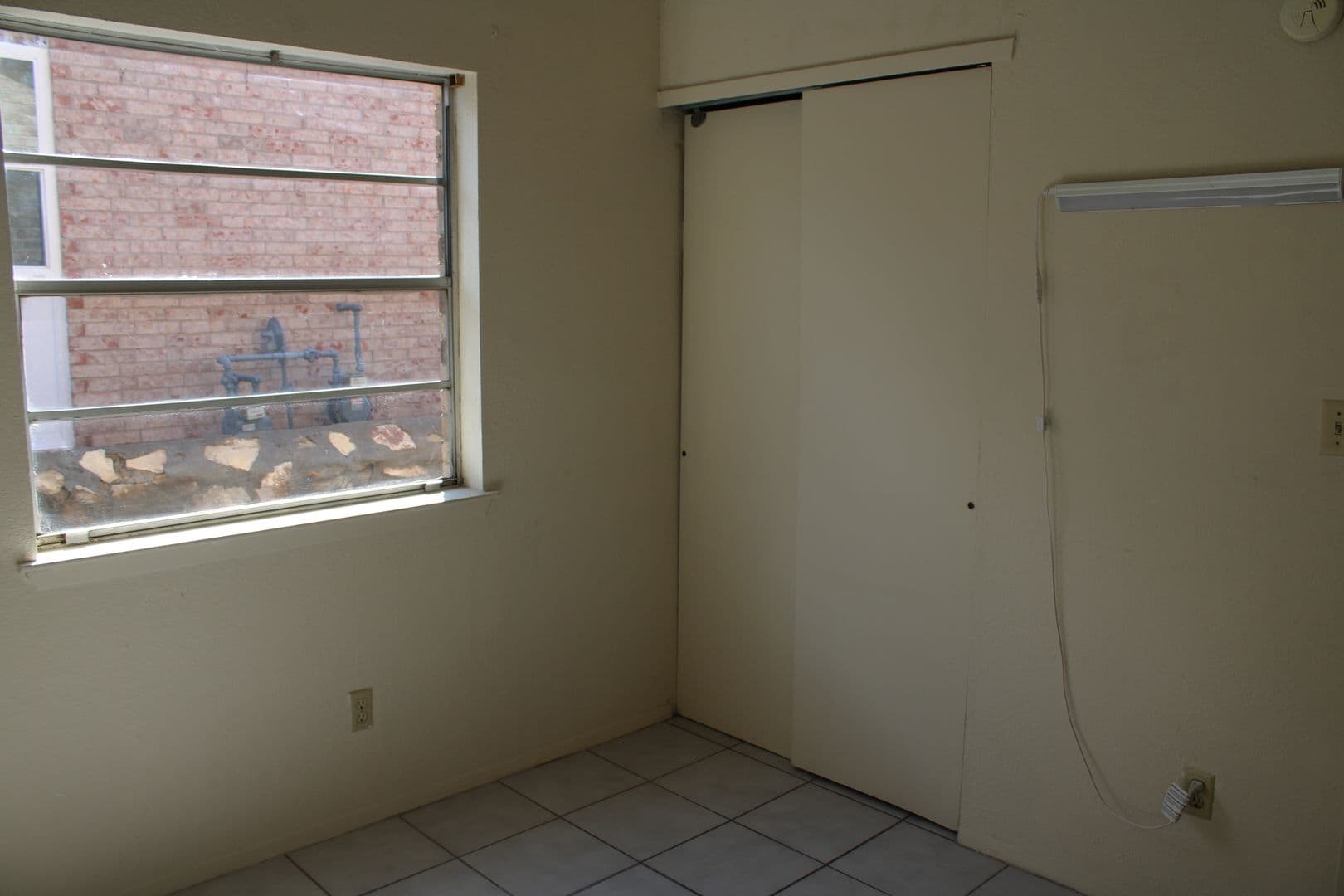 EL PASO House: 11435-D SUNDROP COURT