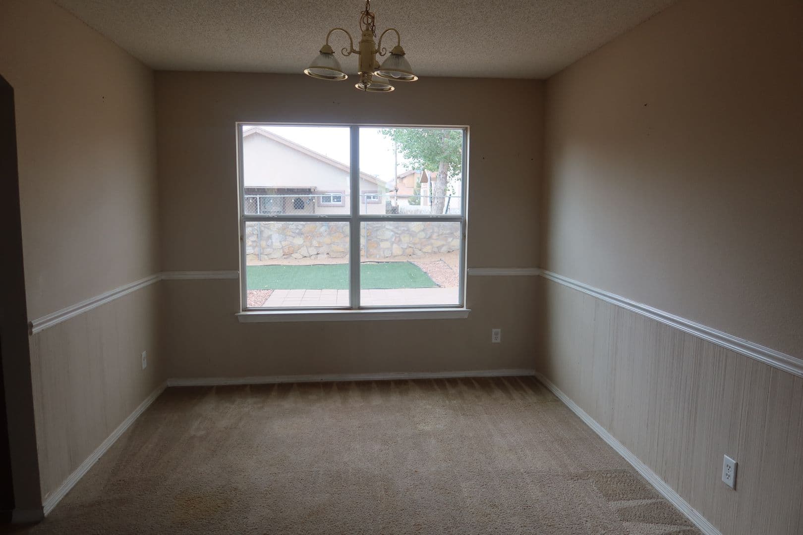 EL PASO House: 14233 SMOKEY POINT