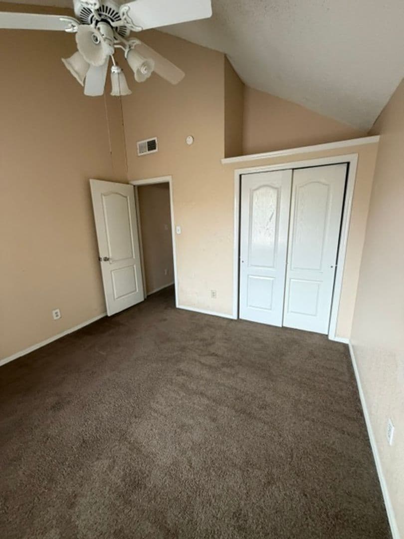 EL PASO House: 12158 NOEL ESPINOZA