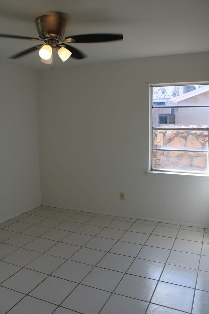 EL PASO House: 3518 GLASGOW RD.