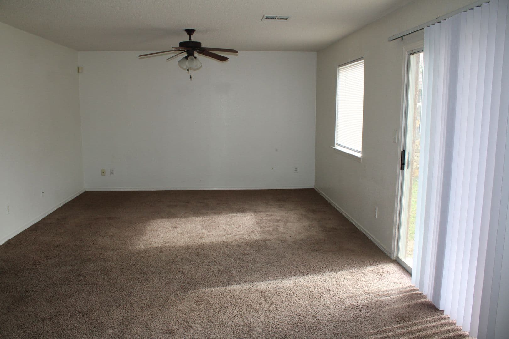 EL PASO House: 10937 CATTLE RANCH
