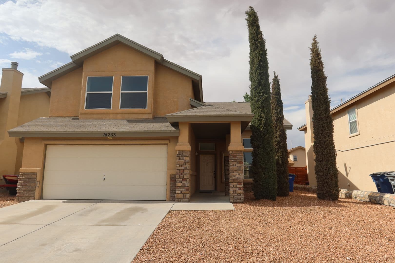 EL PASO House: 14233 SMOKEY POINT