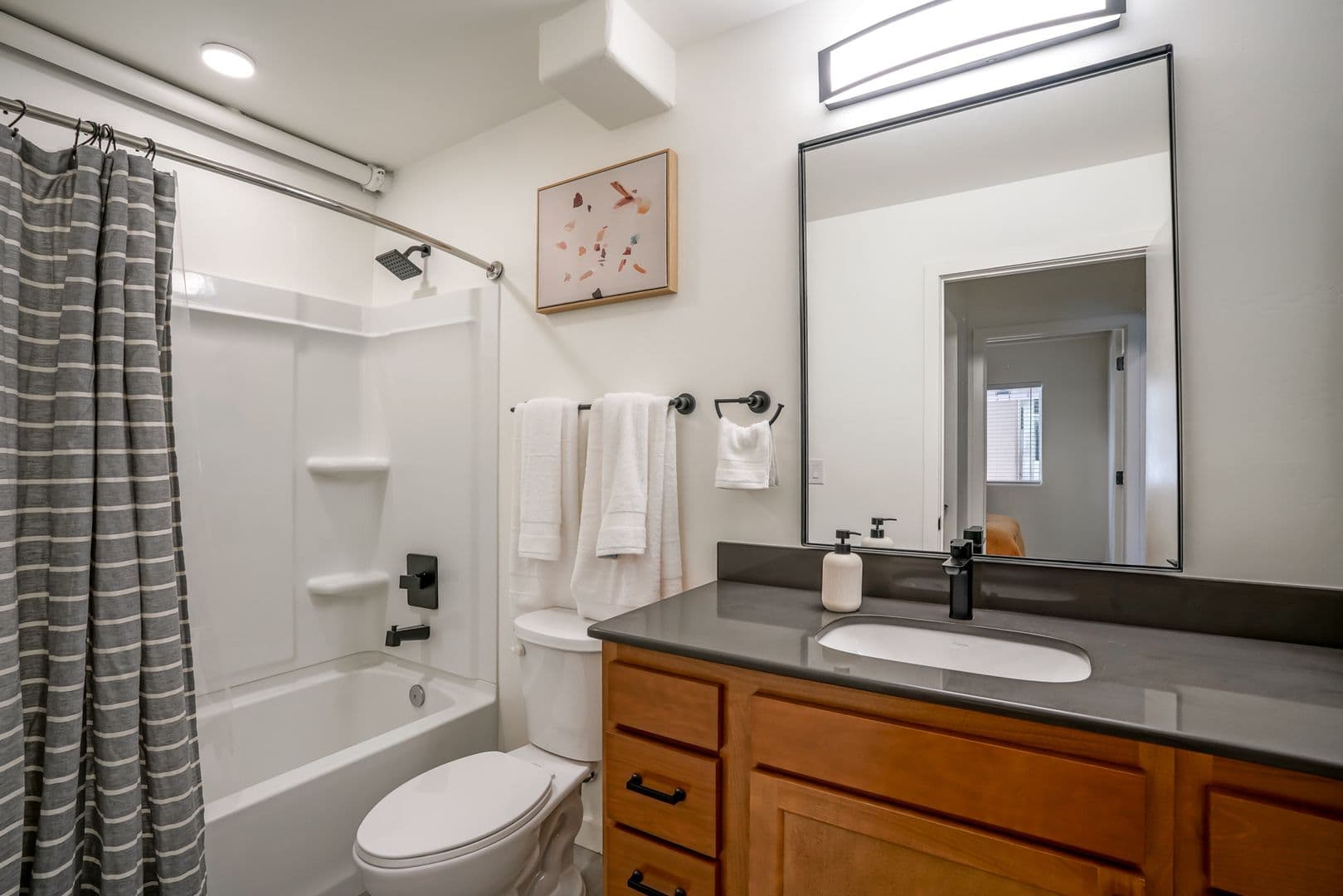 Albuquerque Apartment: 11930 Menaul BLVD NE