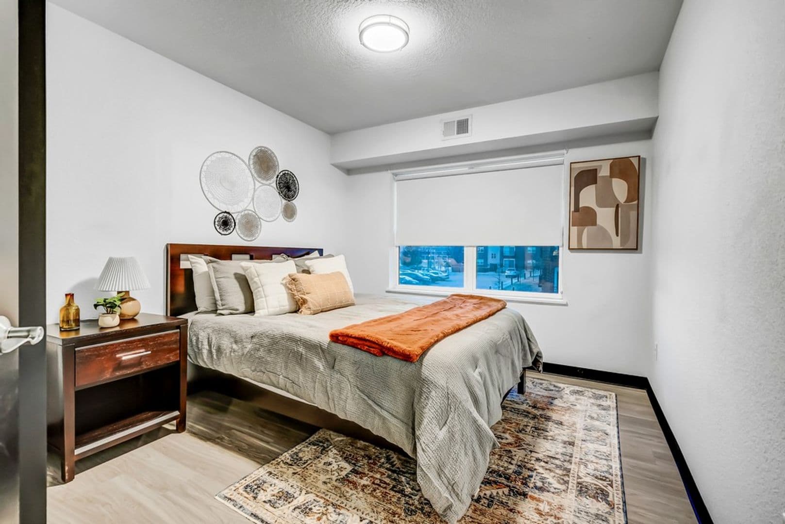 Waterloo Apartment: 21 W Jefferson Street