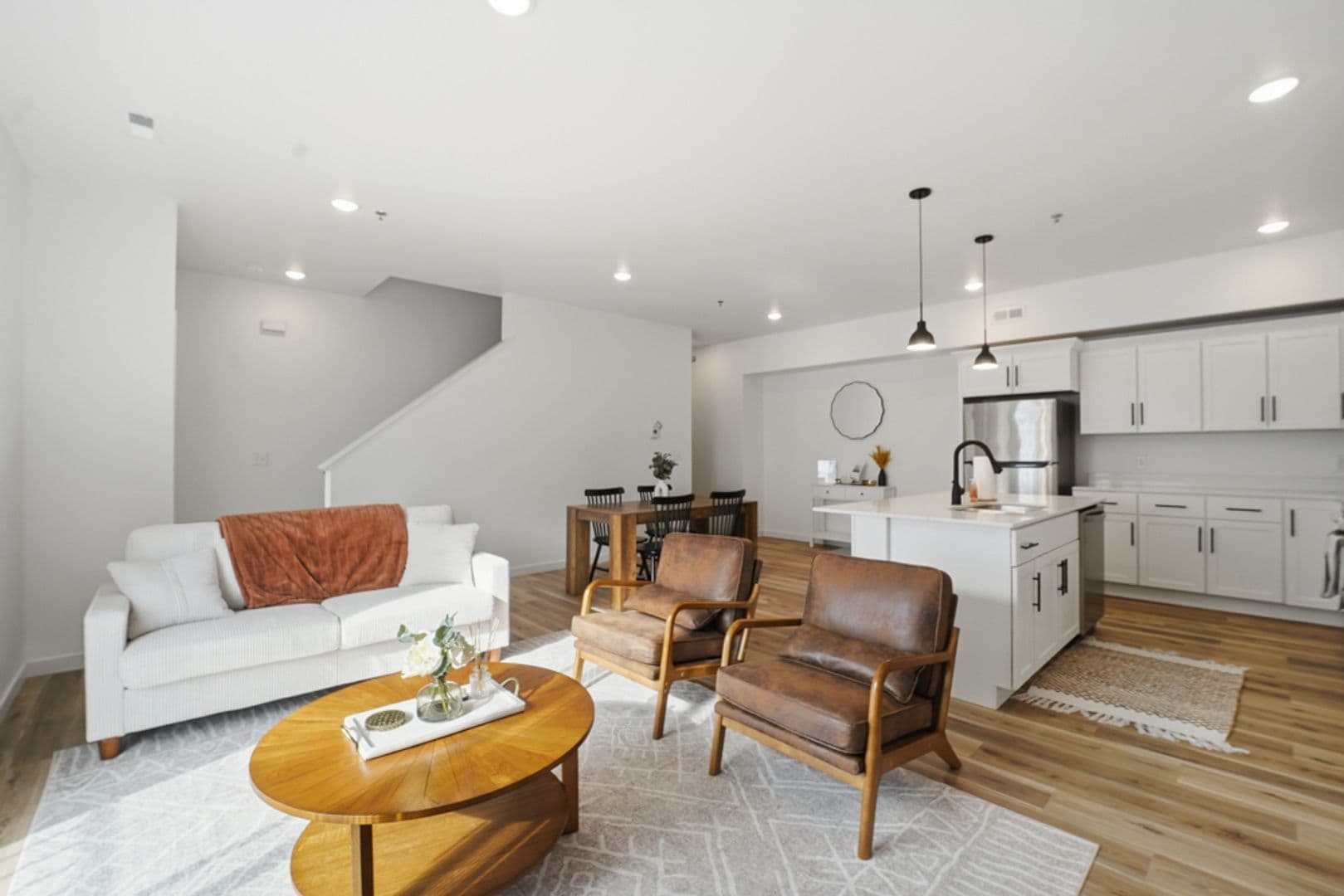 Cedar Falls Apartment: 402 Fast Ln