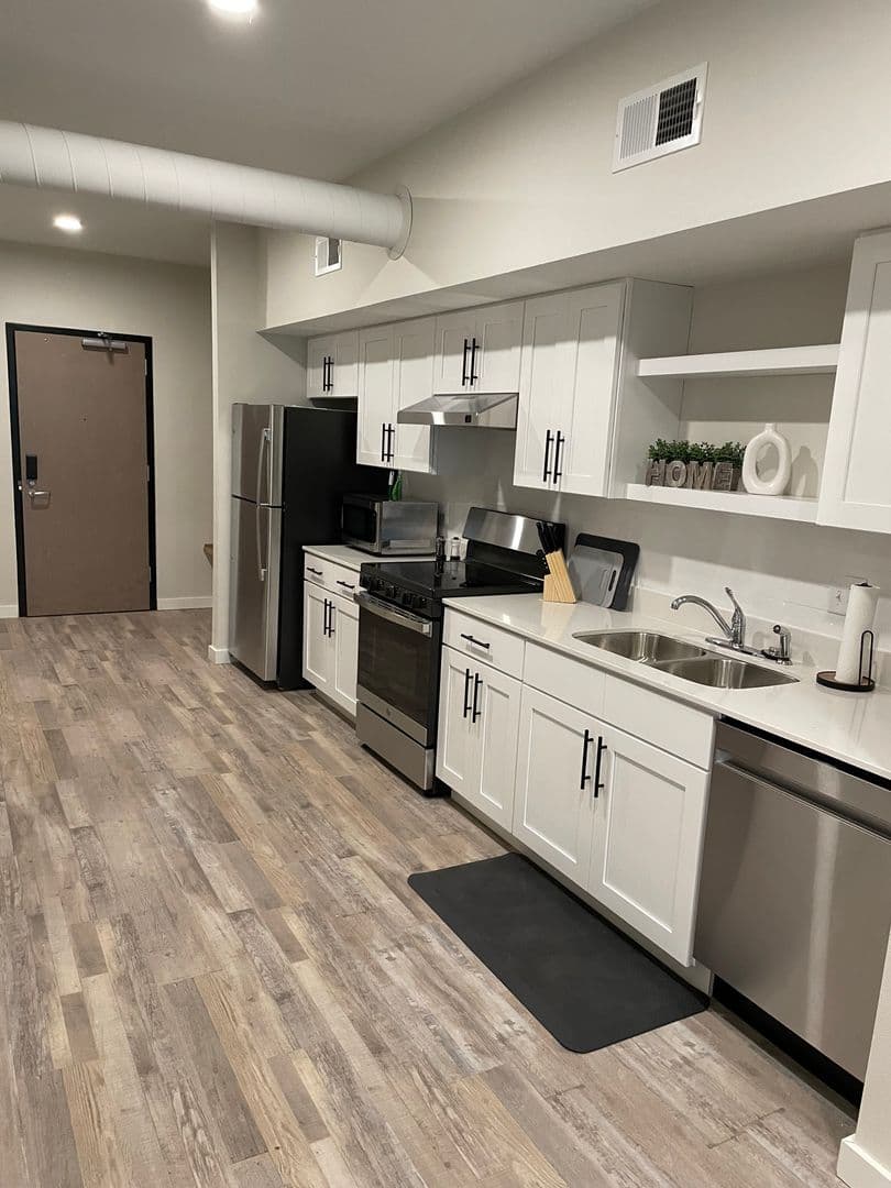 Decorah Apartment: 2336 Sweet Parkway Road
