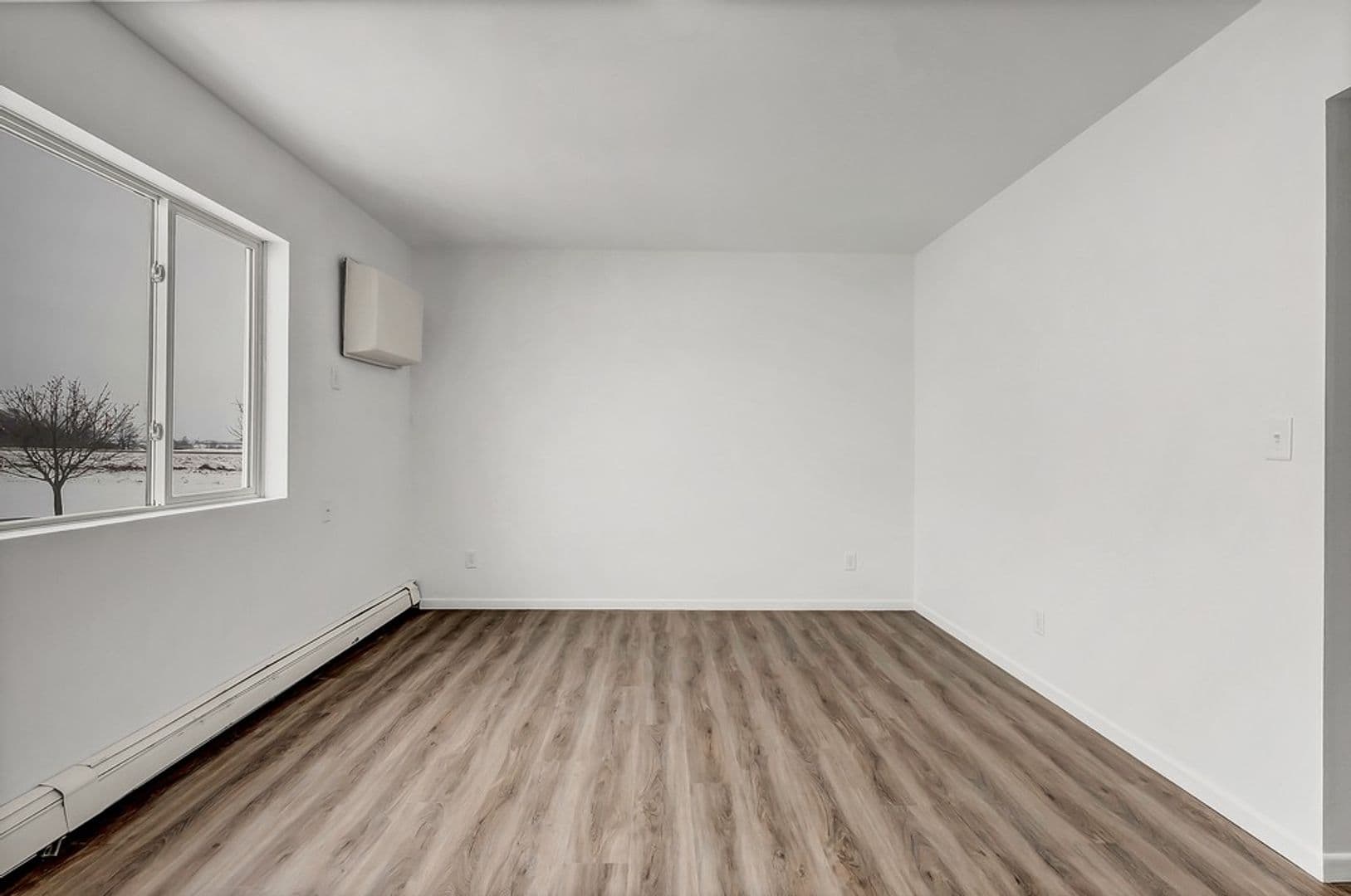 Calmar Apartment: 702 NICC Apt Dr