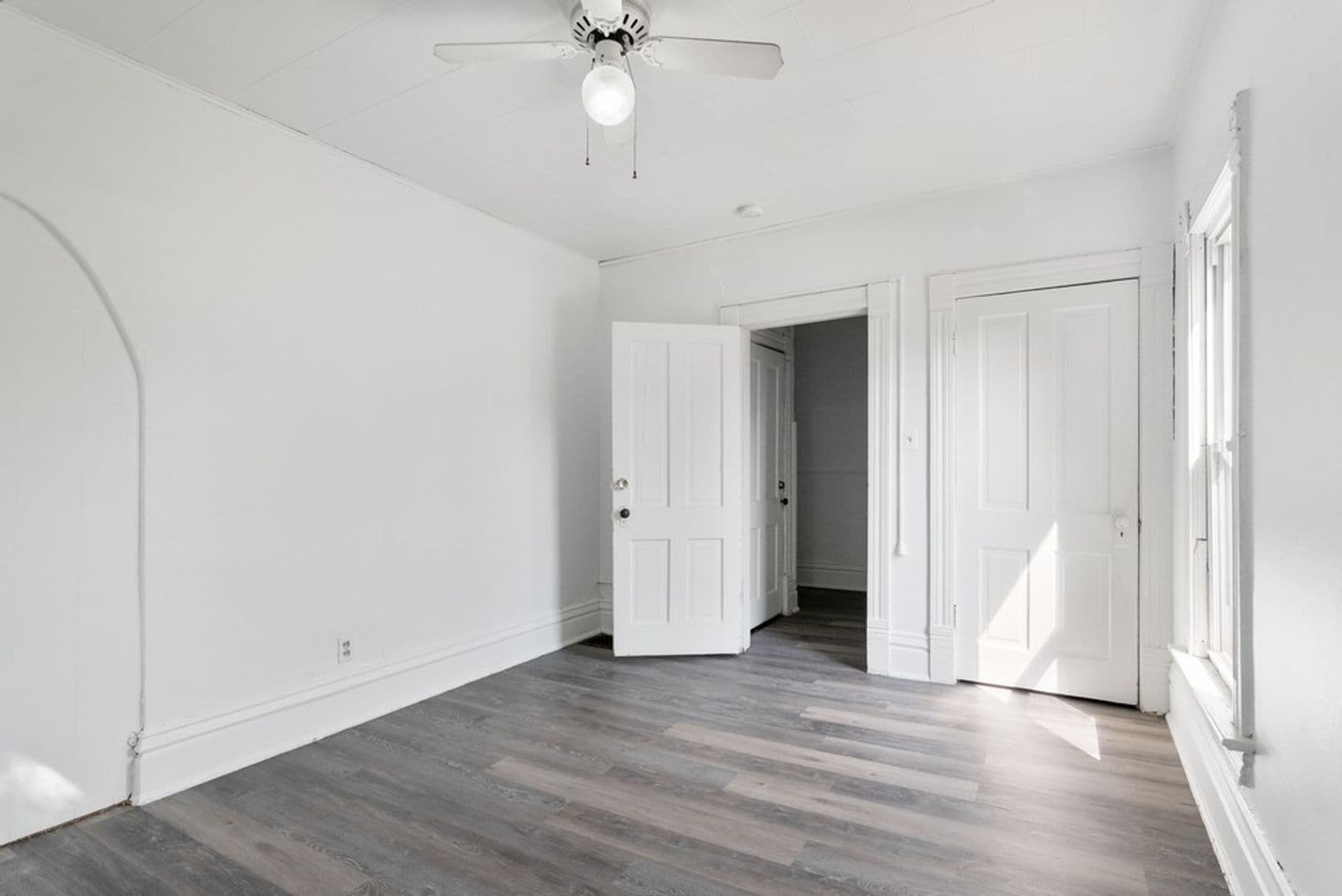 Cedar Falls Apartment: 2314 Walnut St