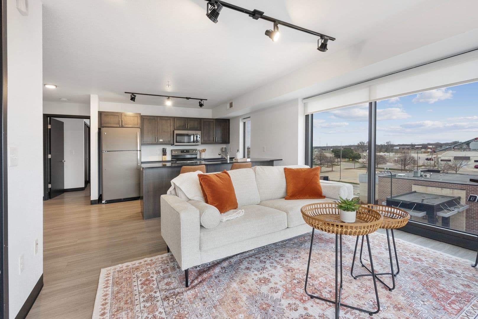 Waterloo Apartment: 21 W Jefferson Street