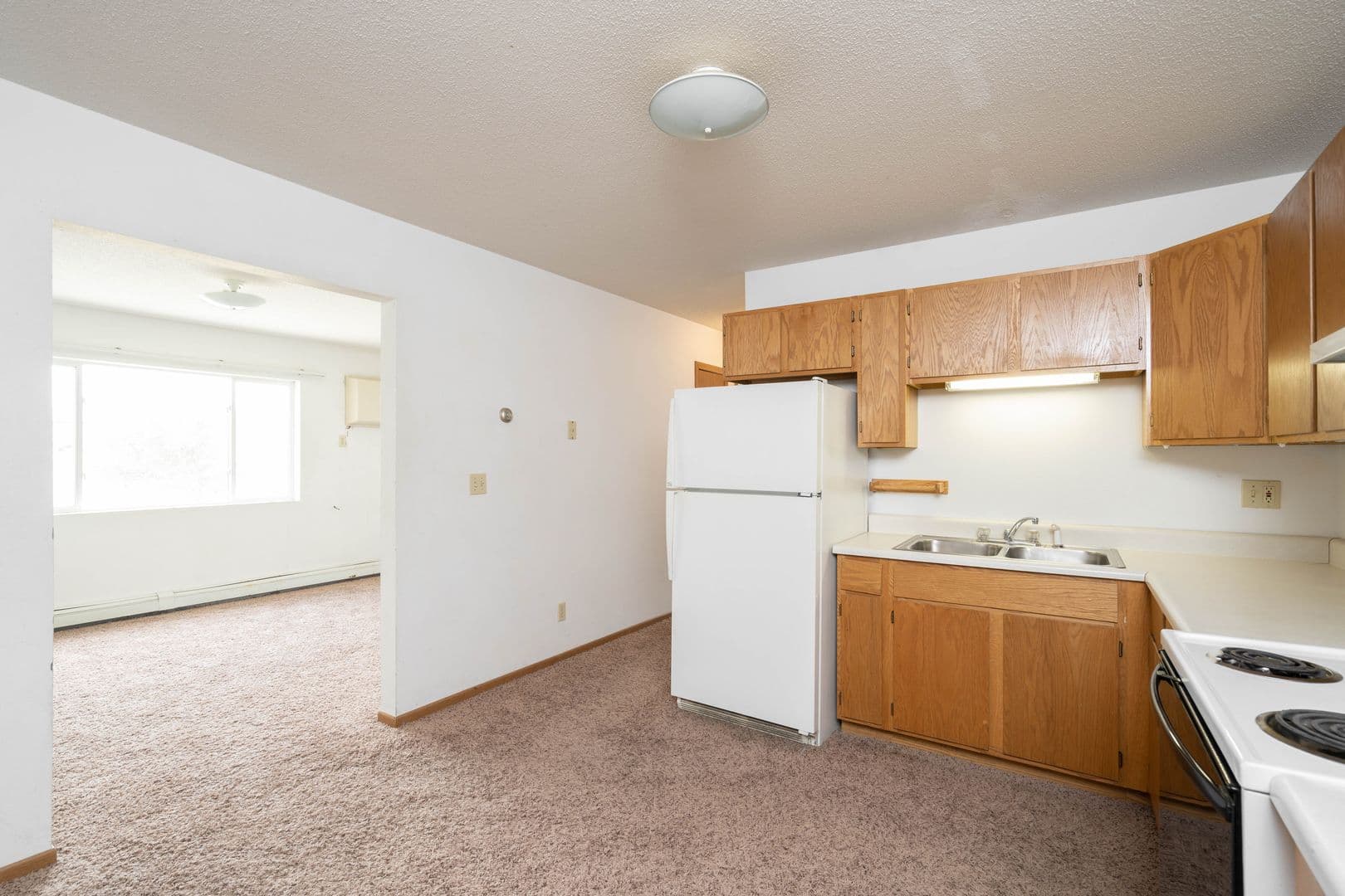 Calmar Apartment: 704 NICC Apt Dr