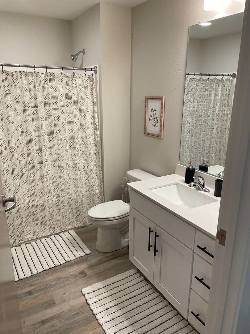 Decorah Apartment: 2336 Sweet Parkway Road