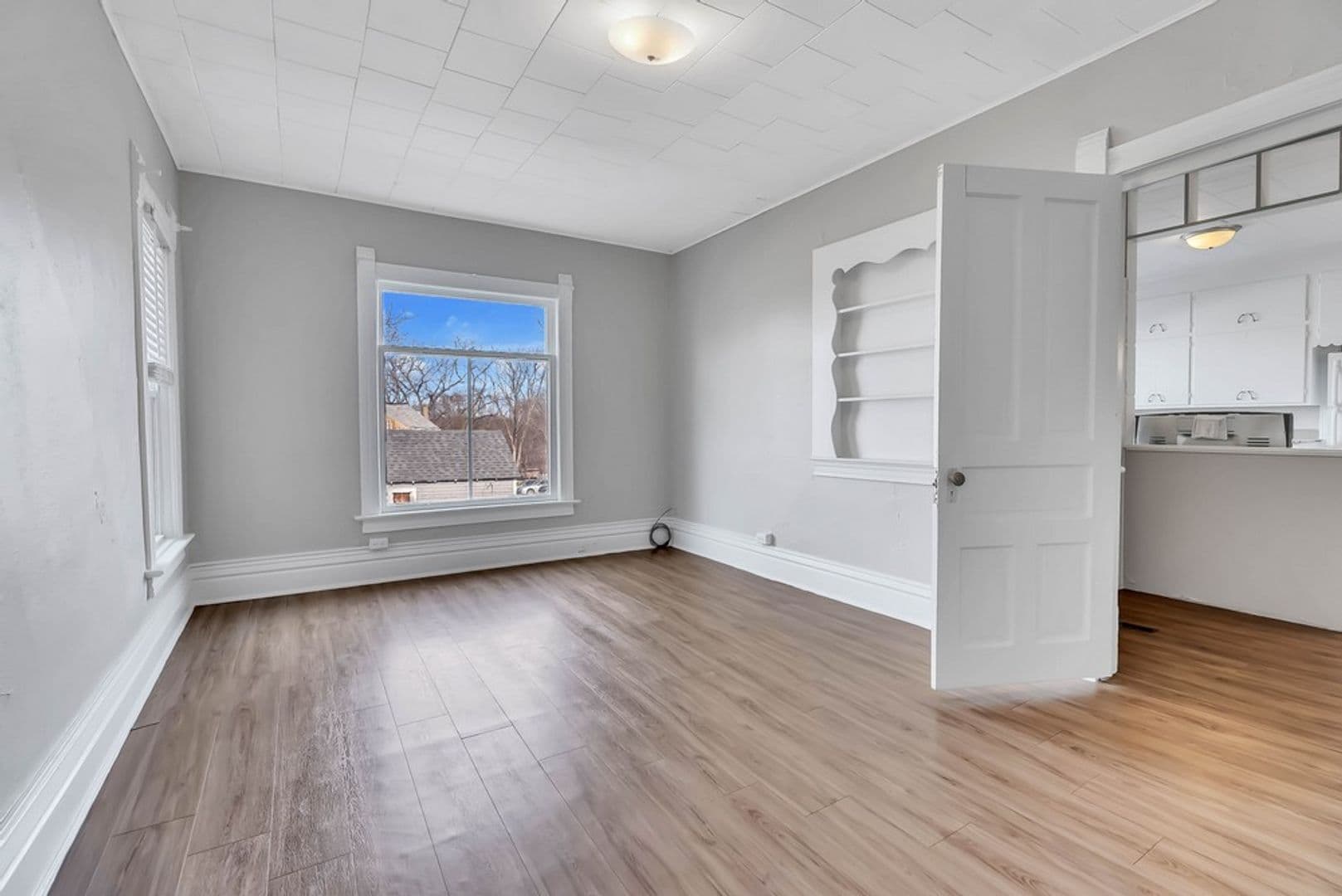 Cedar Falls Apartment: 2314 Walnut St