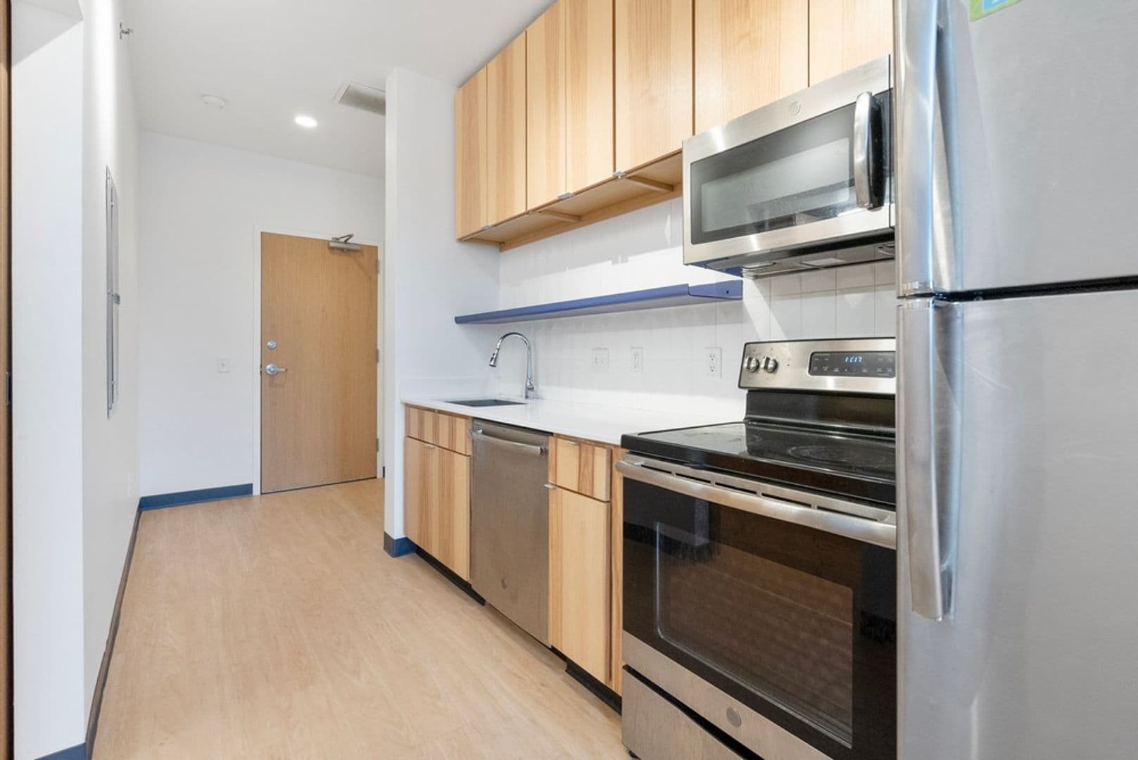 Cedar Falls Apartment: 100 E 2nd St