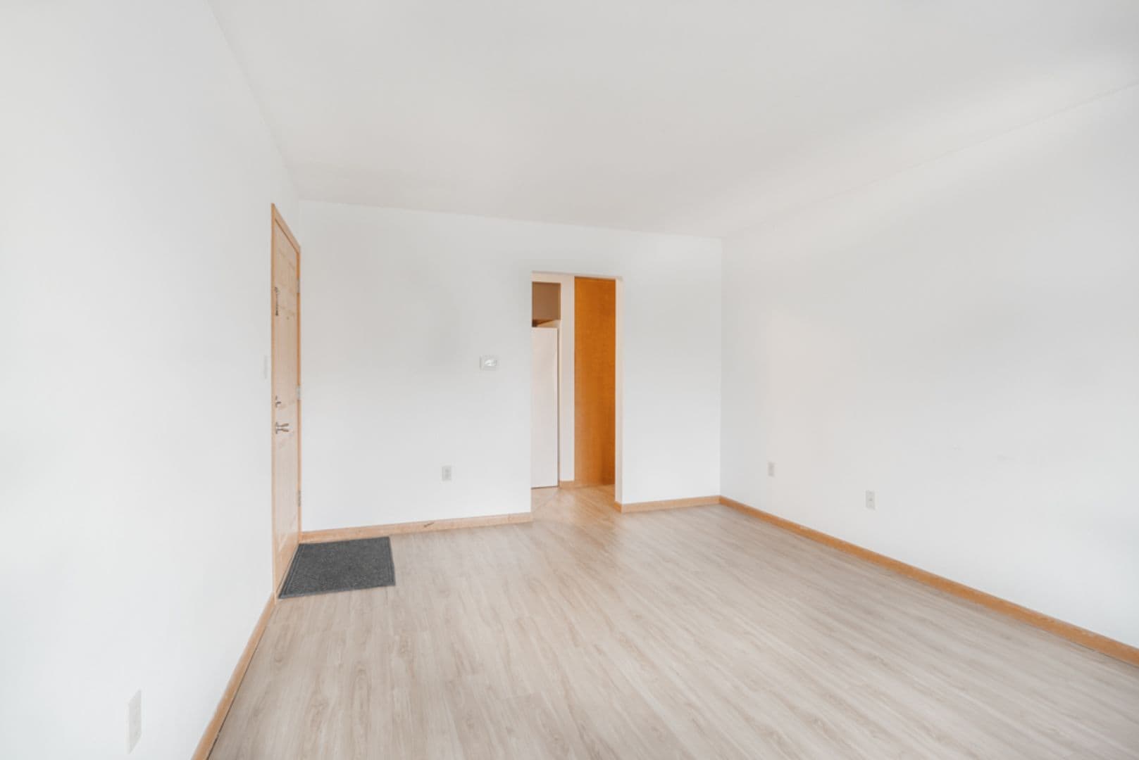 Cedar Falls Apartment: 2500 Olive St