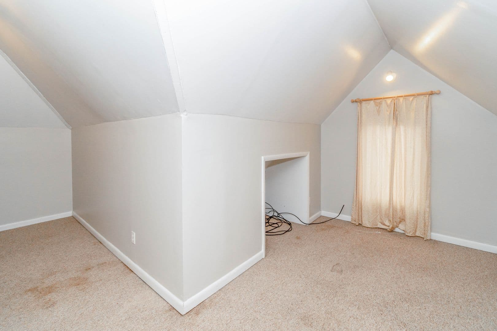 Cedar Falls Multiplex: 515 1/2 Franklin St