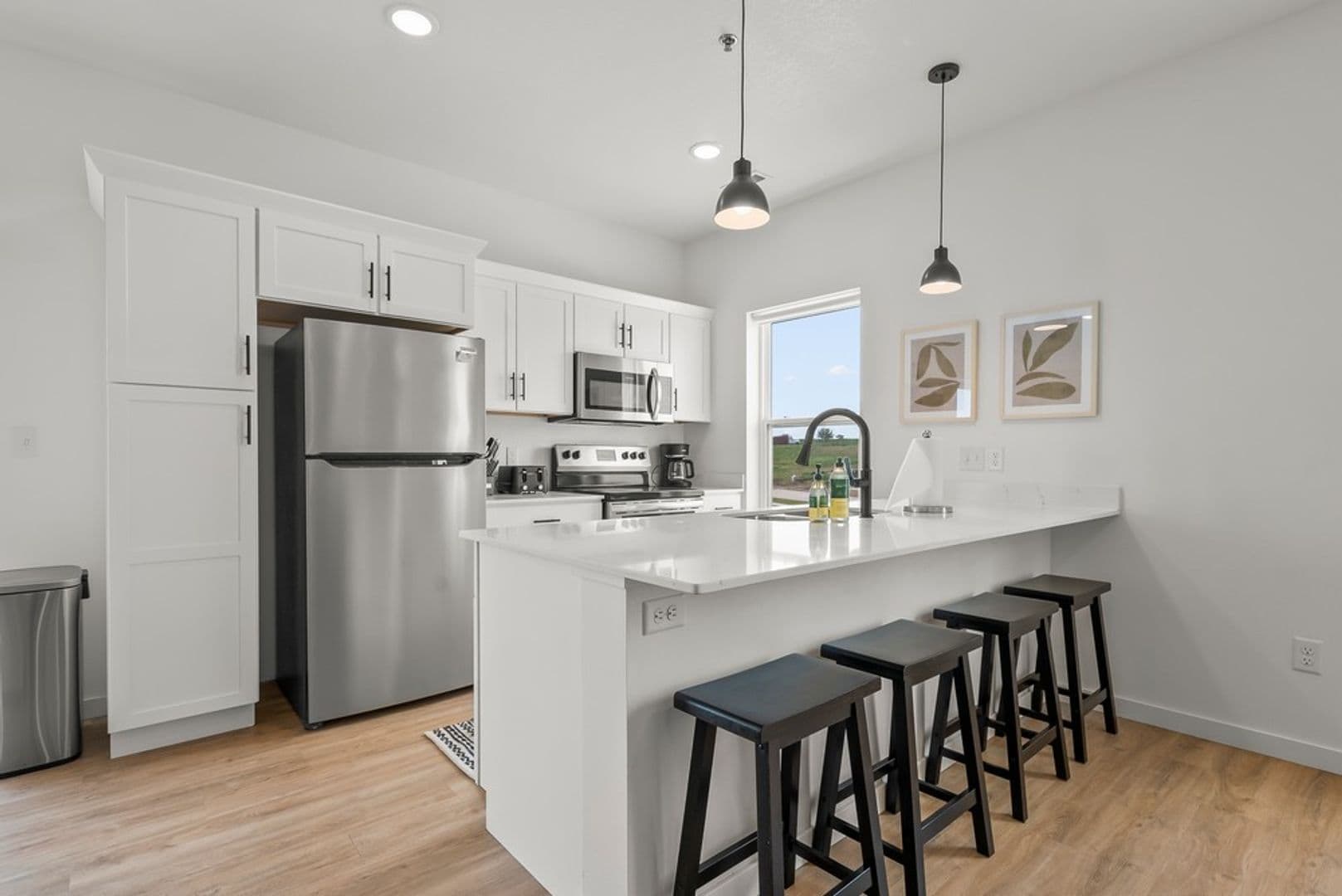Cedar Falls Apartment: 402 Fast Ln