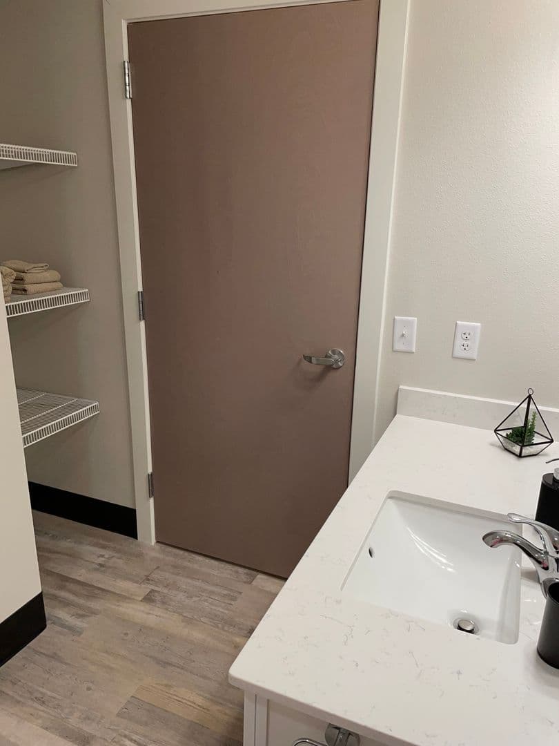 Decorah Apartment: 2336 Sweet Parkway Road