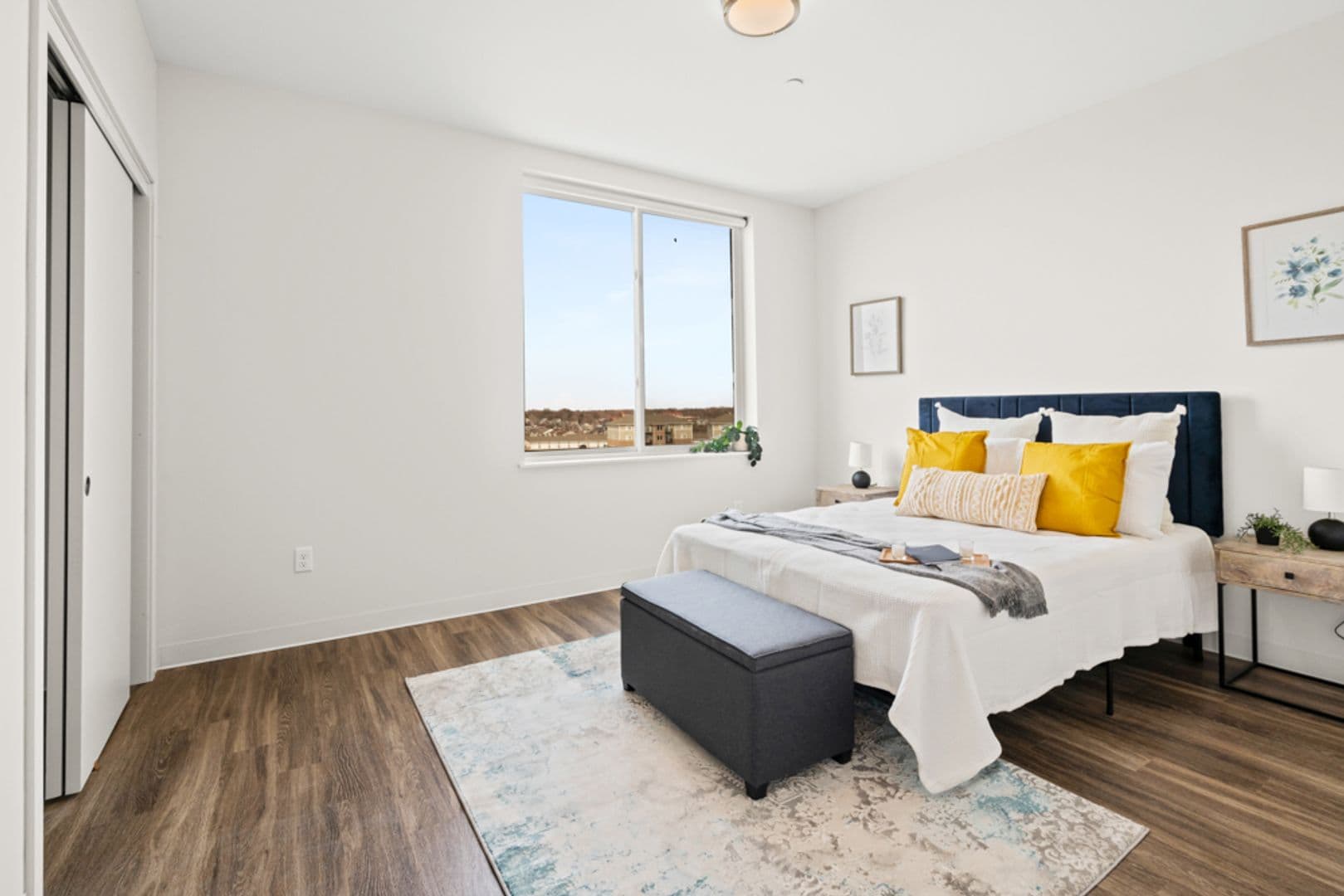 Cedar Falls Apartment: 825 Bluegrass Cir