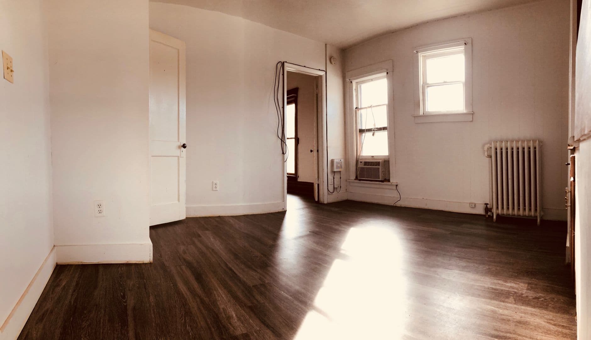 Cedar Falls Apartment: 1103 Main St