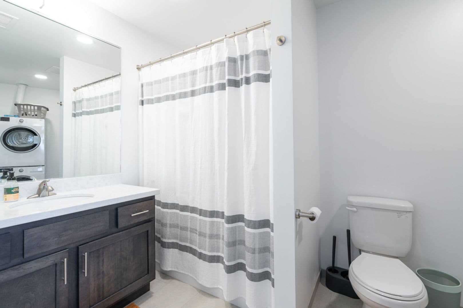 Waterloo Apartment: 335 Cedar Street