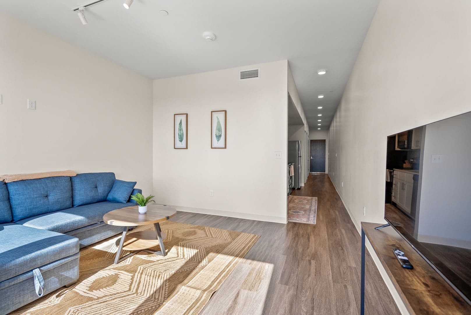 Cedar Falls Apartment: 825 Bluegrass Cir