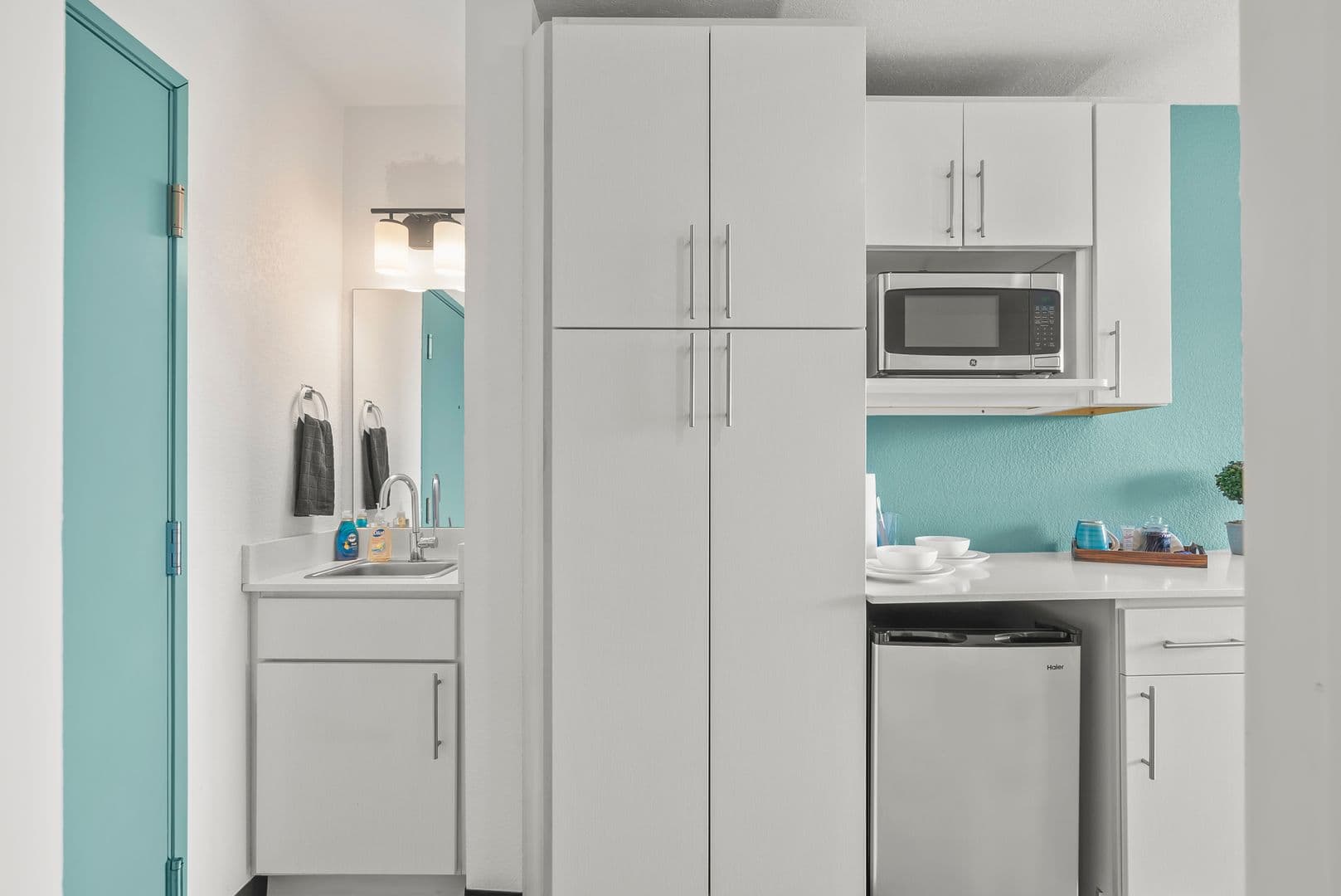 Cedar Falls Apartment: 4117 University Ave