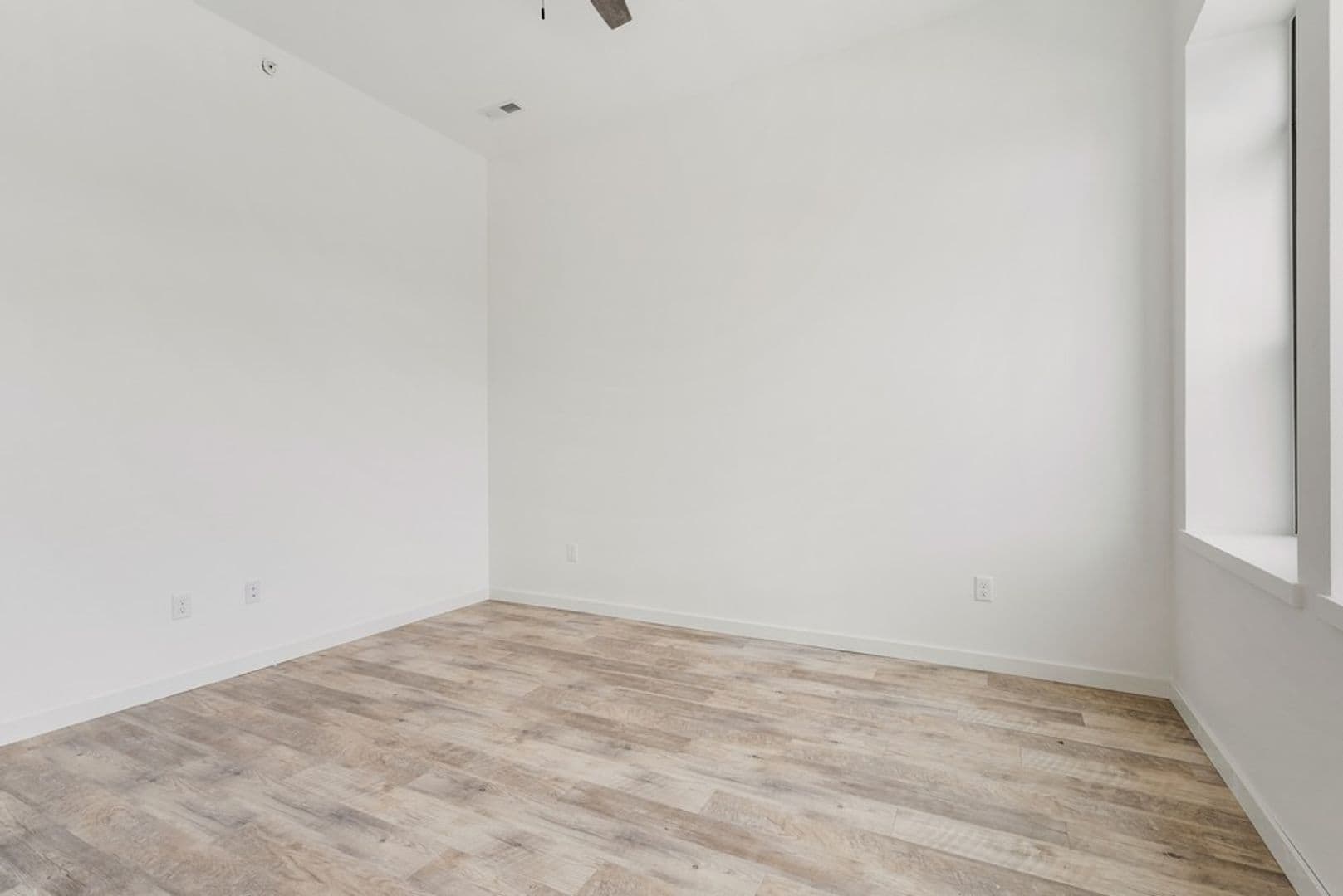 Reinbeck Apartment: 402 Main Street