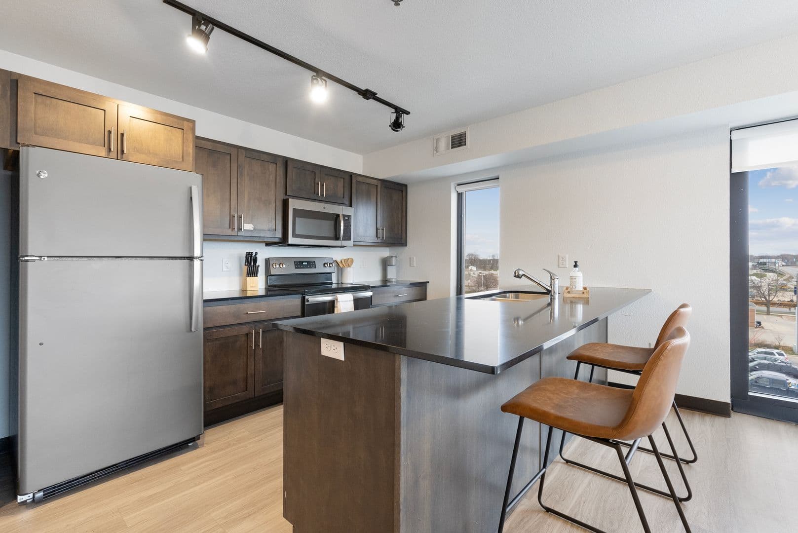 Waterloo Apartment: 21 W Jefferson Street