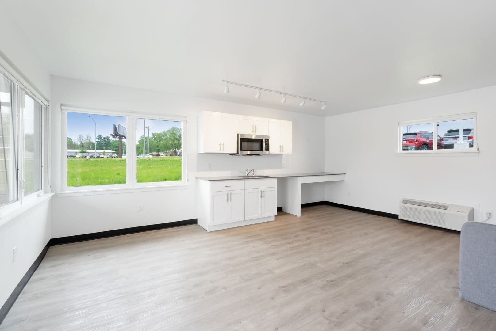 Cedar Falls Apartment: 4711 University Ave