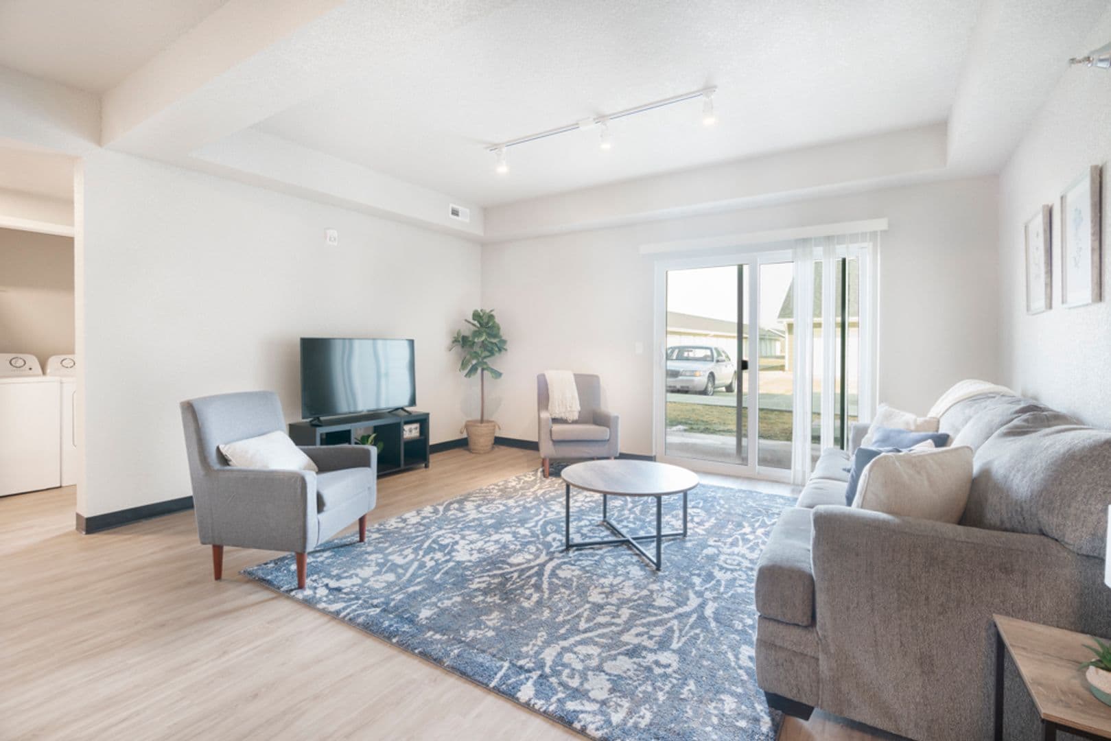 Independence Apartment: 507 Enterprise Ct
