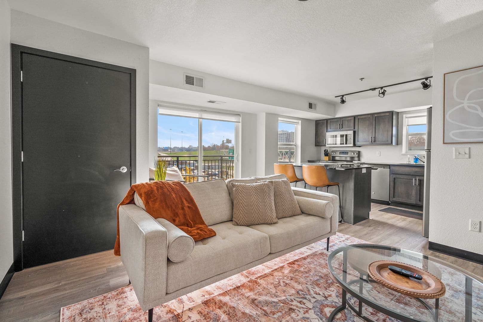 Waterloo Apartment: 21 W Jefferson Street