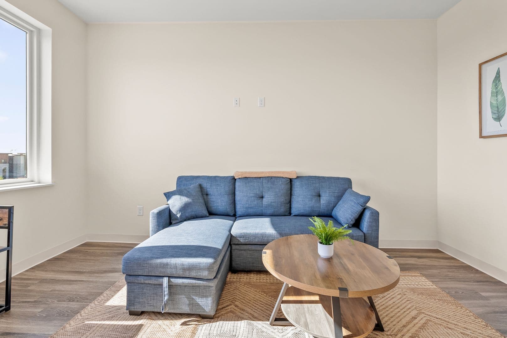 Cedar Falls Apartment: 825 Bluegrass Cir