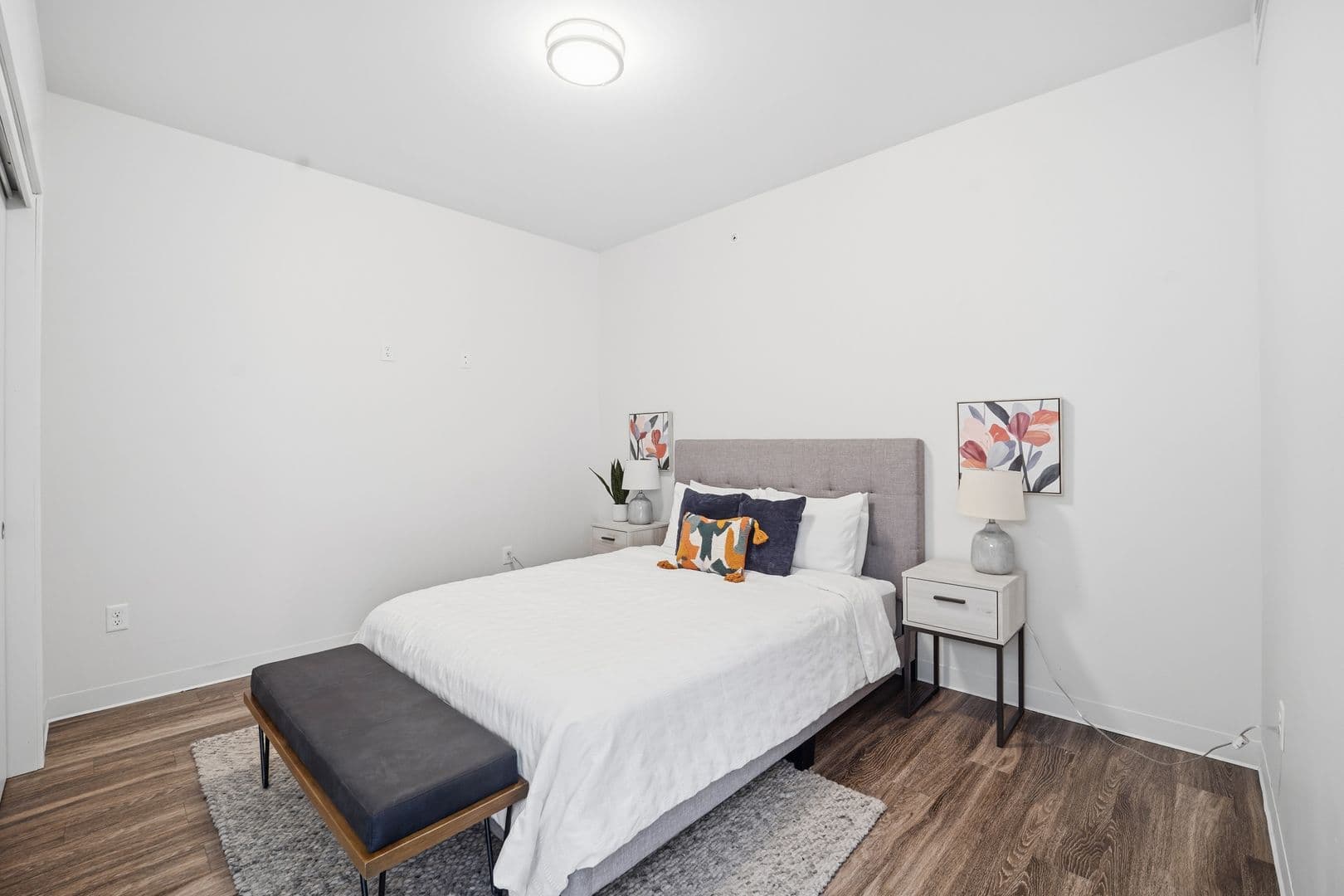 Cedar Falls Apartment: 825 Bluegrass Cir