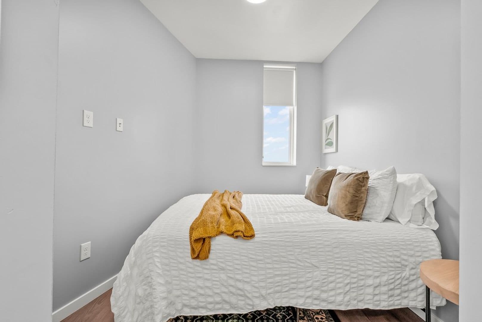 Waterloo Apartment: 335 Cedar Street