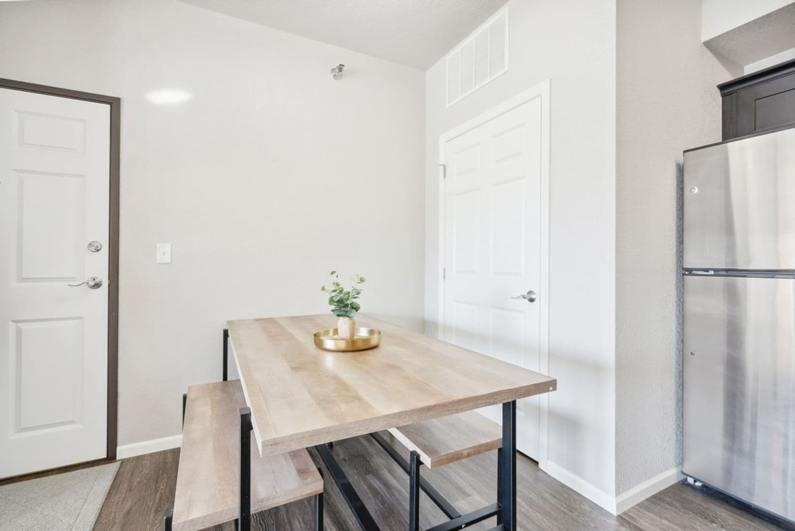 Cedar Falls Apartment: 1003 Bluegrass Cir
