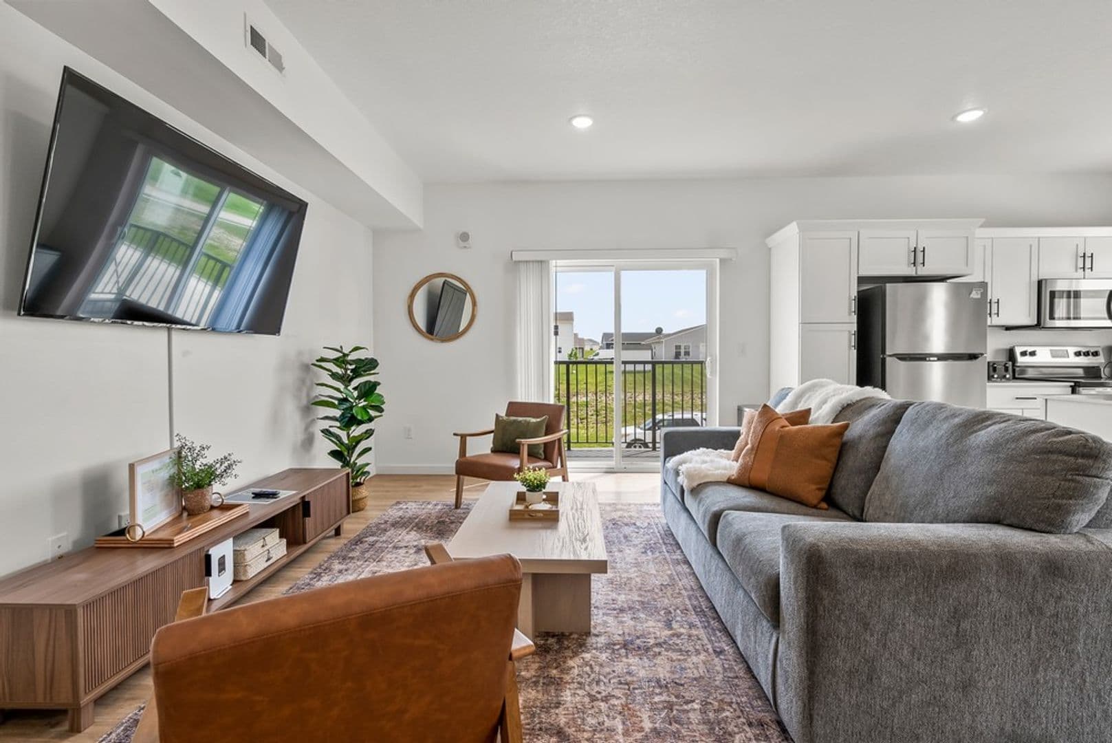 Cedar Falls Apartment: 402 Fast Ln