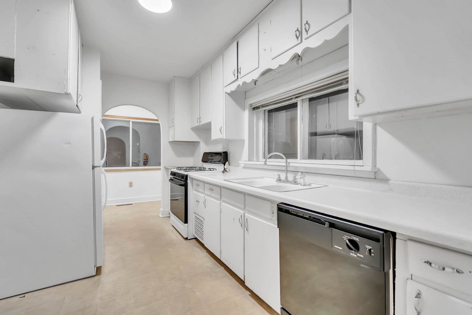 Cedar Falls House: 1115 W 11th St