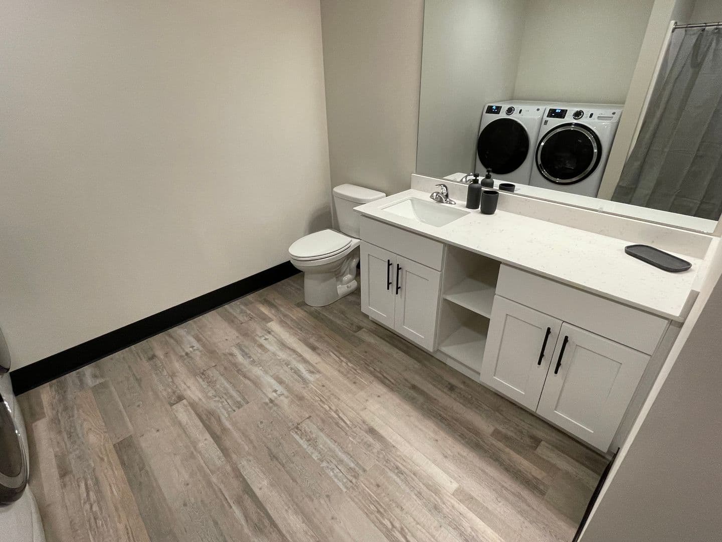 Decorah Apartment: 2336 Sweet Parkway Road