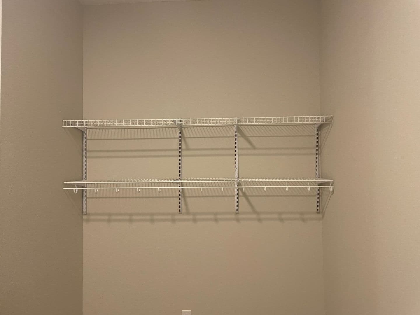 Decorah Apartment: 2336 Sweet Parkway Road