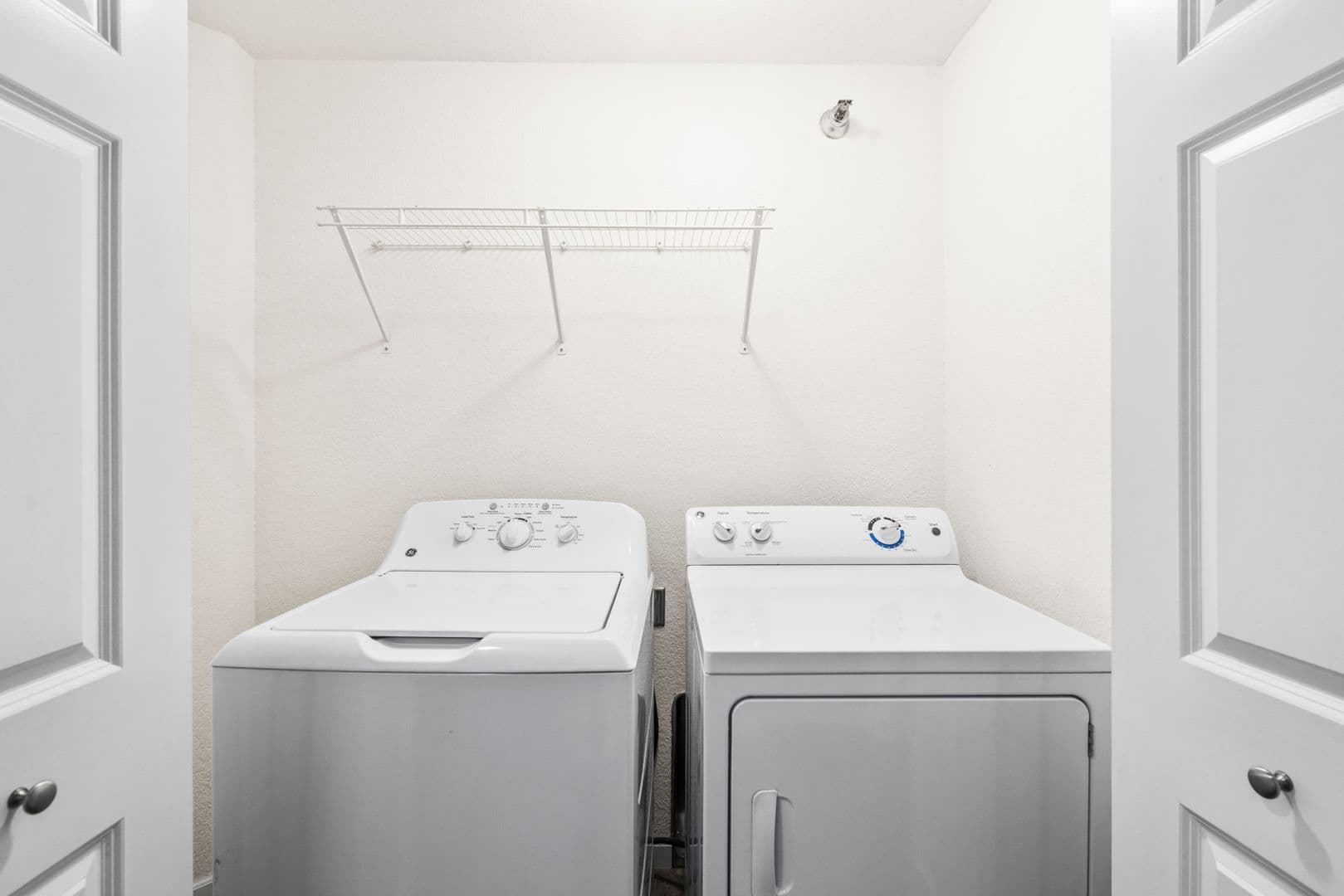 Cedar Falls Apartment: 1003 Bluegrass Cir