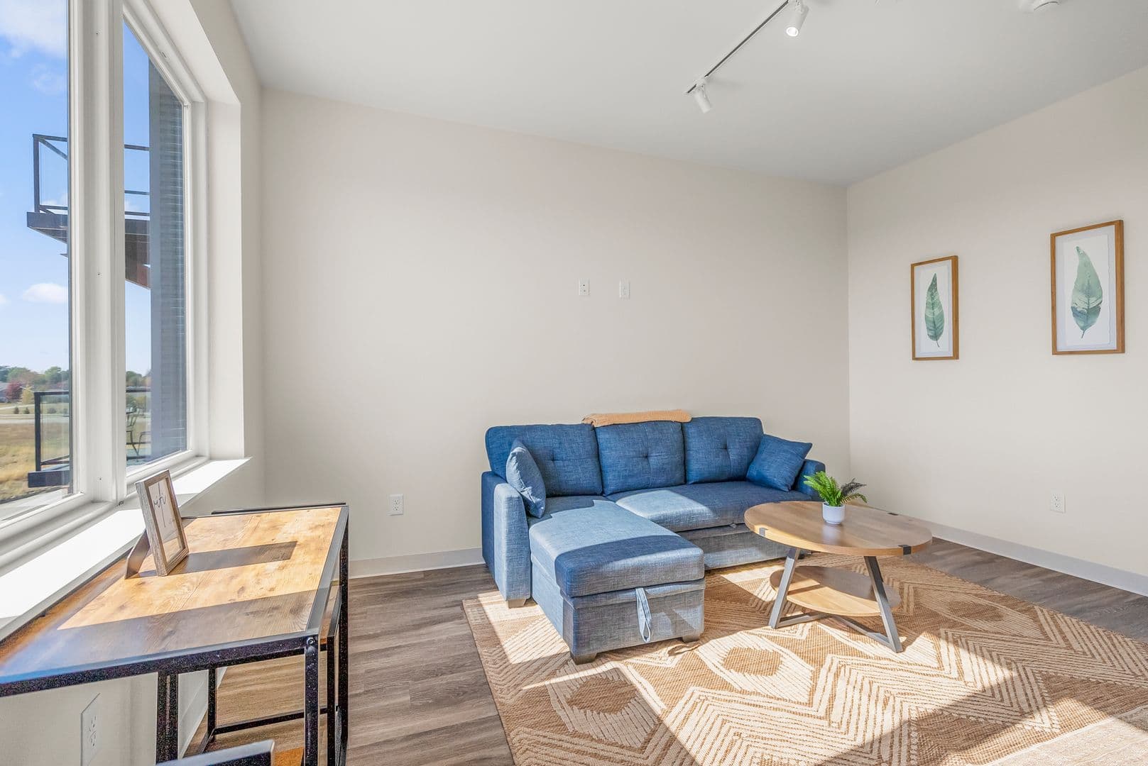 Cedar Falls Apartment: 825 Bluegrass Cir