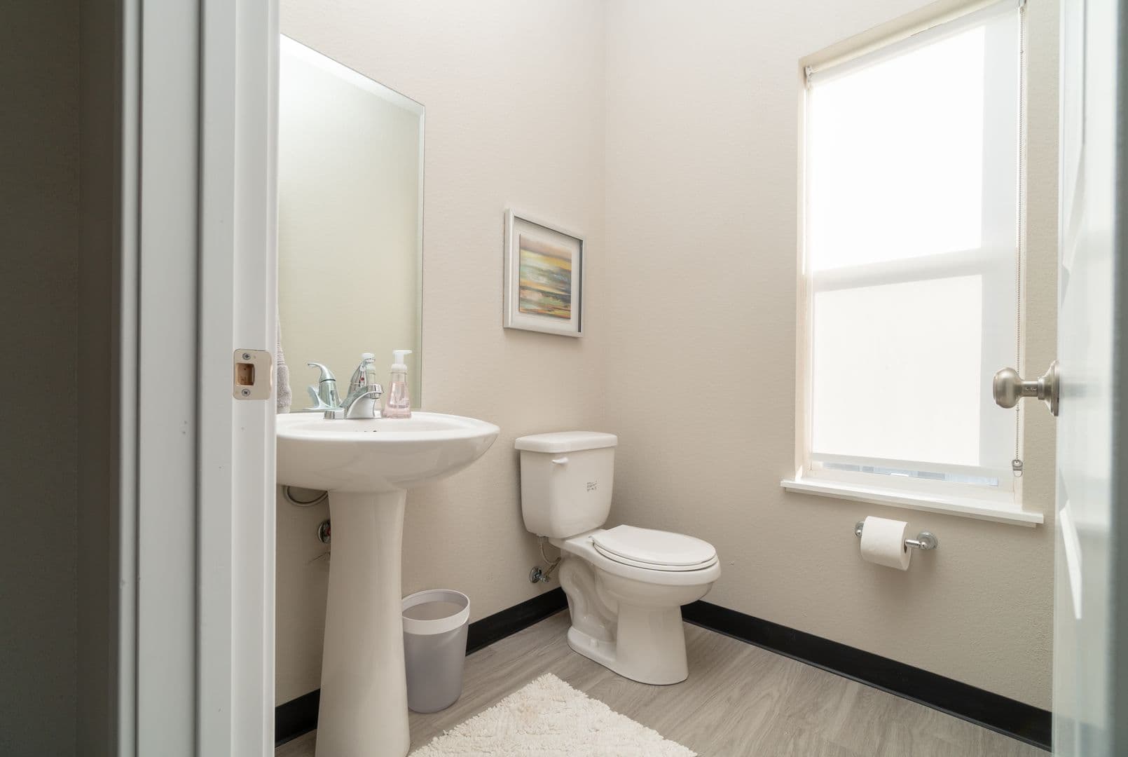 Waverly Apartment: 1260 Leitha Ter