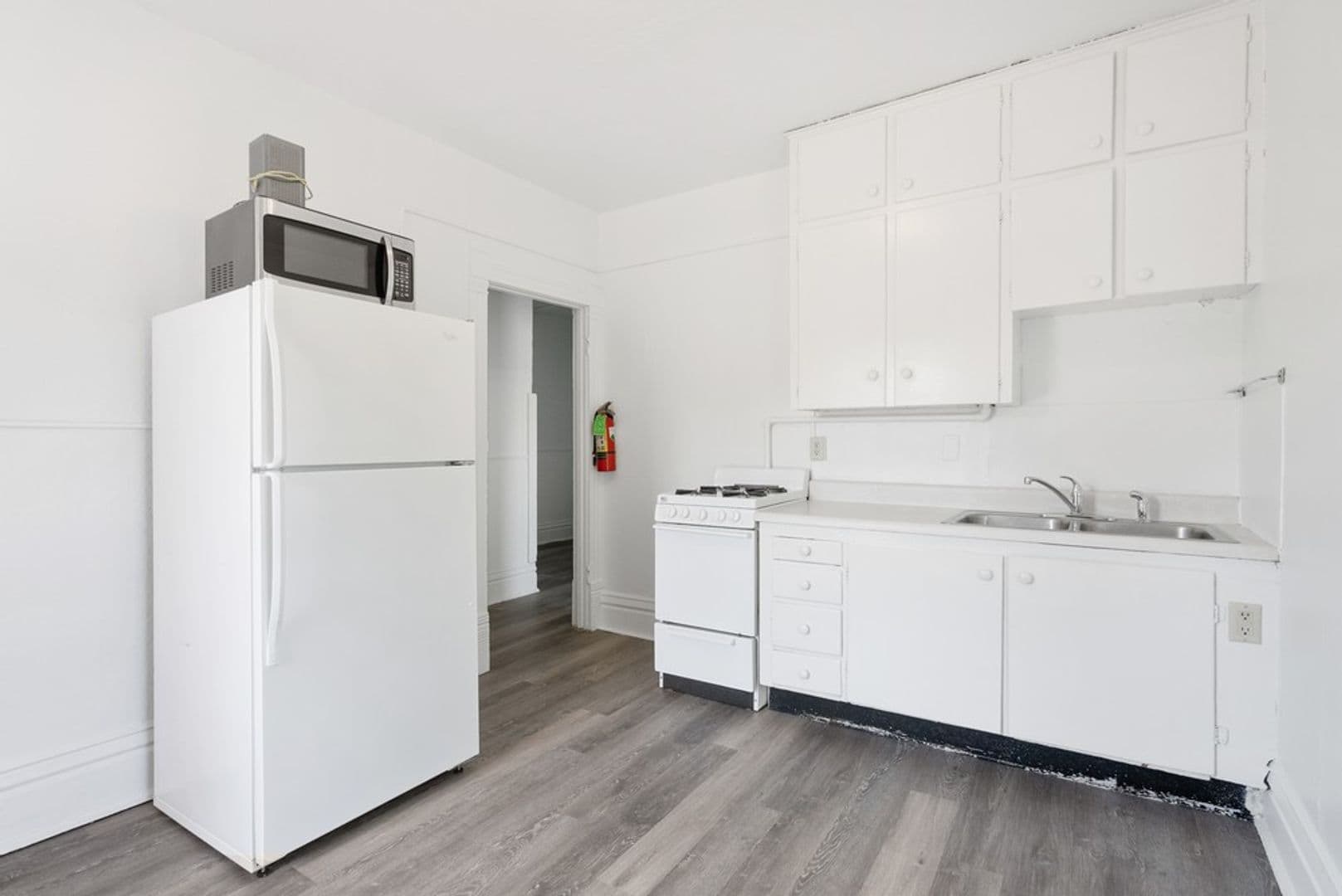 Cedar Falls Apartment: 2314 Walnut St