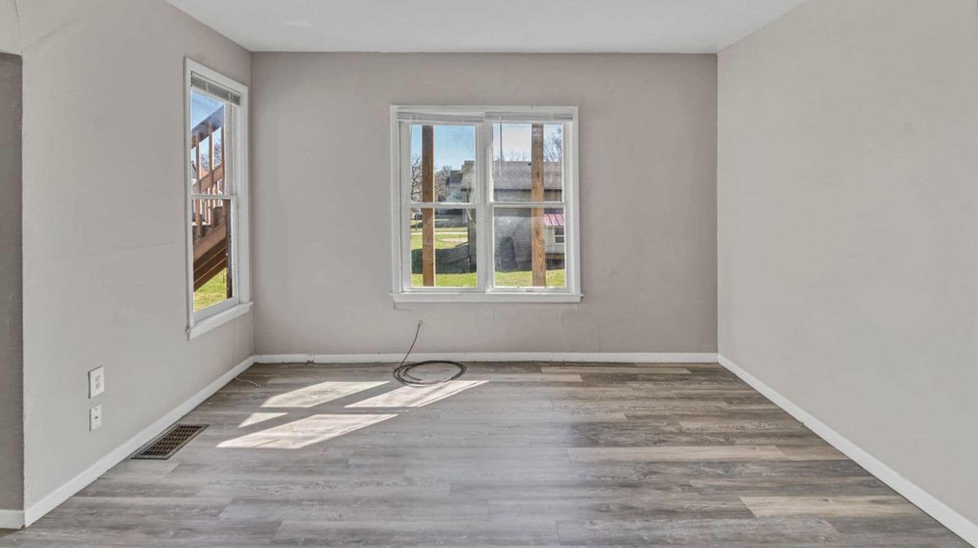 Cedar Falls Multiplex: 1315 State St Unit A