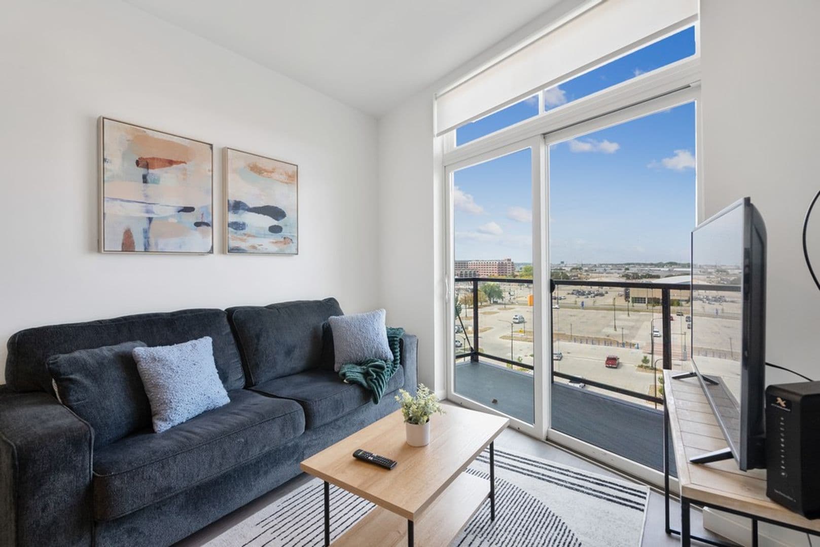 Waterloo Apartment: 335 Cedar Street